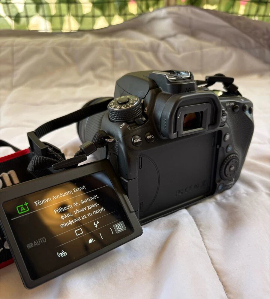 ΜΕΤΑΧΕΙΡΙΣΜΕΝΗ CANON EOS 80D ΜΕ ΦΑΚΟ 18–55MM